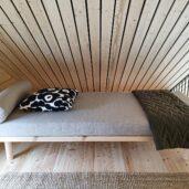 Ainoa-daybed sopii levähdyspaikaksi esimerkiksi parvelle.