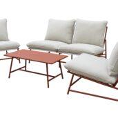 Boviken-sarjan kalusteissa on minimalistinen muotoilu ja kevyt rakenne. Kalusteissa on pulverimaalattu teräsrunko ja kestävä verhoilukangas, joka on 100% polyesteria. Tuoleista on valittavissa kokonaan salvianvihreä tai terracotan sävyinen runko ja beige pehmuste.