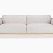 Casia-sohva on kiinteästi verhoiltu Minco-kankaalla ja sohvassa on tyylikäs koivusokkeli. Sohvaa on saatavilla kolmessa harmonisessa sävyssä eli beige, vaalea ja harmaa.