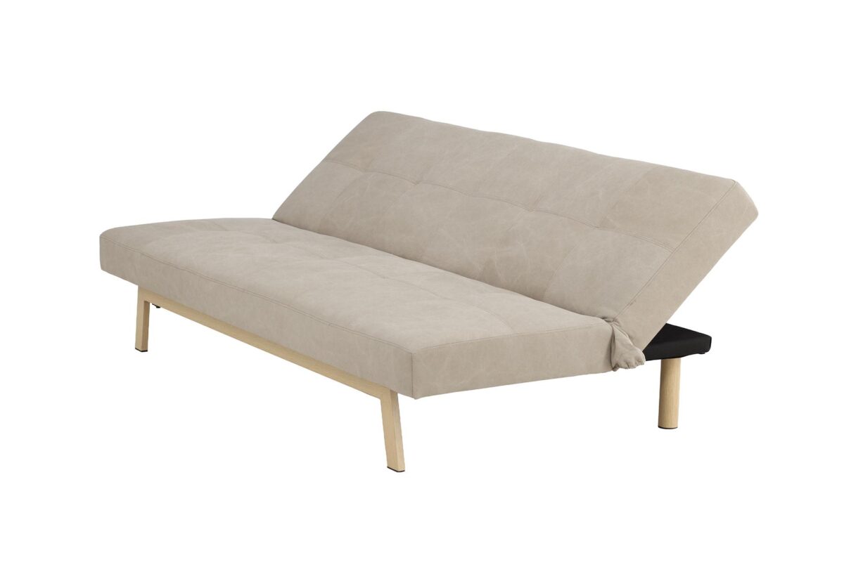 Eino_vuodesohva_beige9 Eino-vuodesohva yhdistää älykkään toiminnallisuuden ja modernin, pehmeälinjaisen muotoilun. Vuodesohvan viimeistelee puujäljitelmäinen teräsrunko, joka tuo luonnollisuutta sohvaan. Beige pellavakangasverhoilu tekee sohvasta ilmavan ja ajattoman, jolloin sohva on helppo yhdistää erilaisiin sisustustyyleihin.