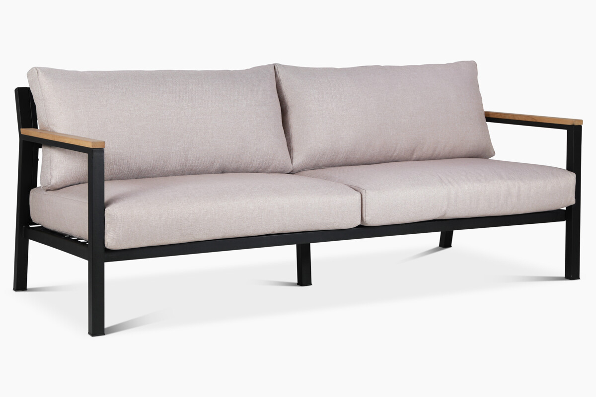 Loviisa-kesäkalustesarja on syntynyt yhteistyössä Niemi Designin ja Marjut Nousiaisen kanssa. Mallisto sisältää terassiryhmän, sohvan, nojatuolin, eri kokoisia pöytiä ja tuoleja.