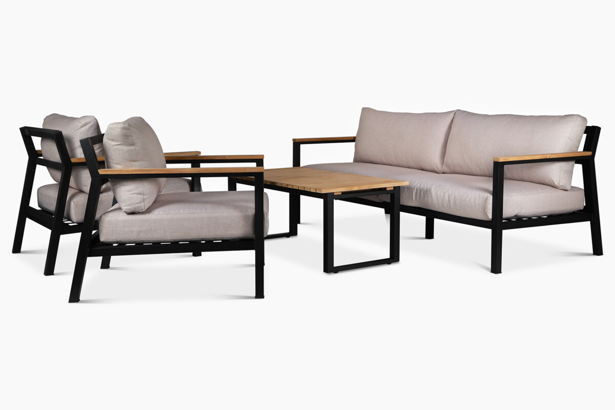 Loviisa-kesäkalustesarja on syntynyt yhteistyössä Niemi Designin ja Marjut Nousiaisen kanssa. Mallisto sisältää terassiryhmän, sohvan, nojatuolin, eri kokoisia pöytiä ja tuoleja.