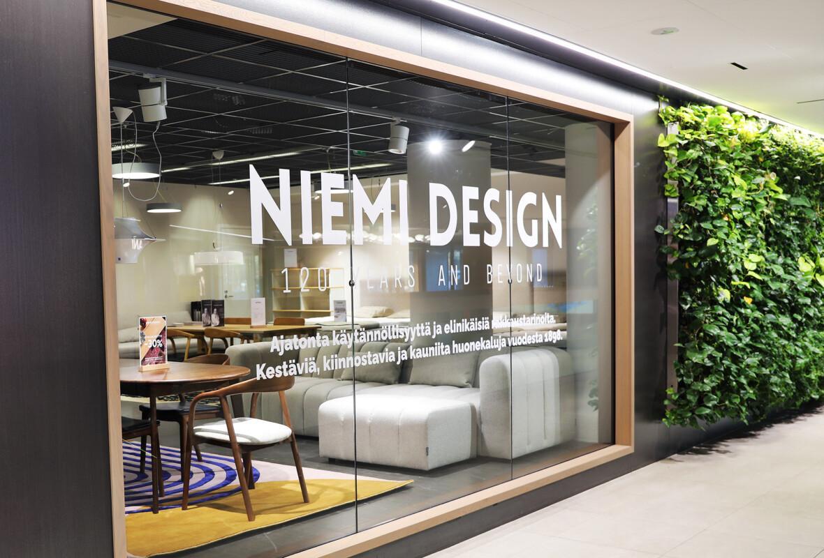 Niemi Design avasi lokakuussa Espoon Tapiolassa sijaitsevaan kauppakeskus Ainoaan showroomin, jossa on esillä Niemi Designin suosituimpia tuotteita.