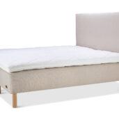 Pure Sleep -malliston sängyissä on nykyaikainen kevyt ja skandinaavinen muotoilu. Malliston sängyissä on aina koivujalat sekä ylellinen ja paksu petauspatja. Pure Sleepissä on karsittu kaikki turha, myös hinnasta.