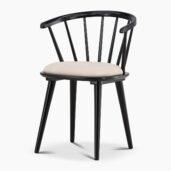 Sofia-tuoli on elegantti ruokapöydän tuoli, jossa yhdistyvät ajaton design ja erittäin mukava istuvuus. Tuoli on valmistettu kumipuusta.