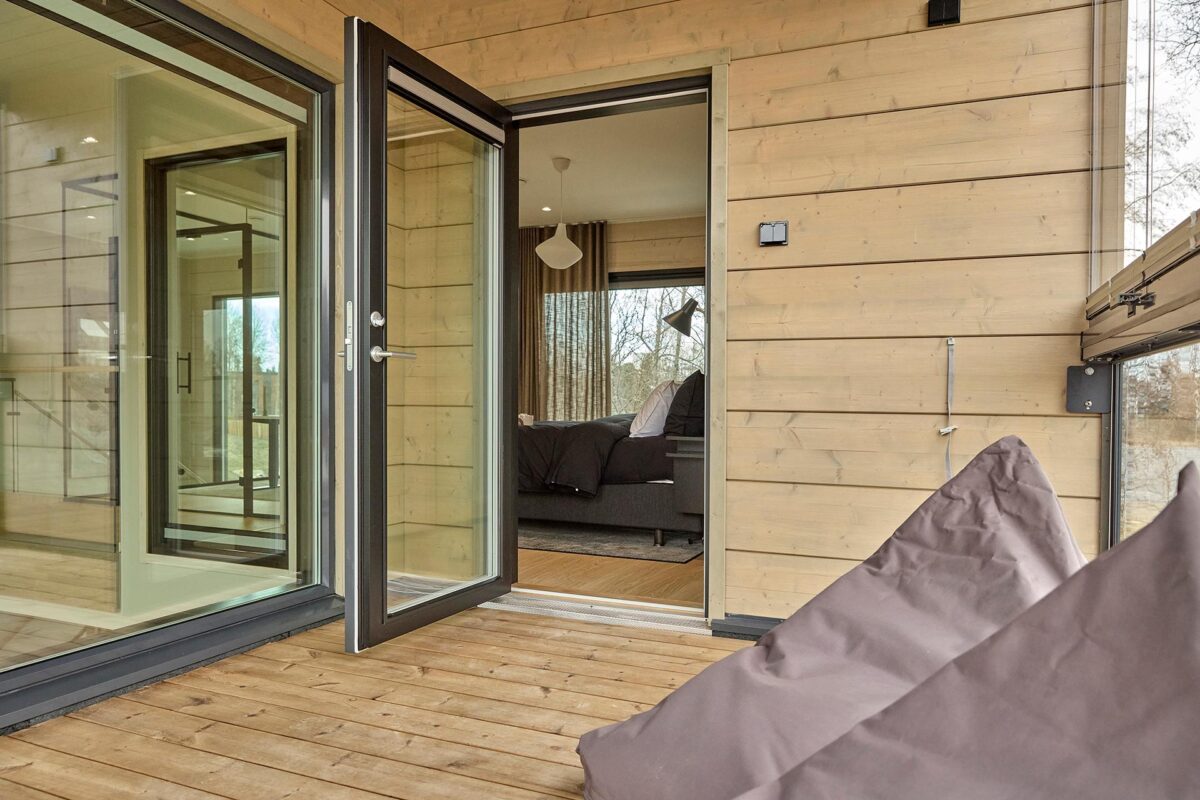 ViggoLounge_säkkituoli_oulunasuntomessut_miljöö_villapesäpuu Viggo Lounge -säkkituolit löytyvät Oulun Asuntomessuilta kohteesta Villa Pesäpuu.